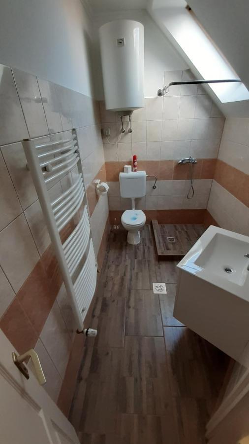 Alom Apartman Hajdúszoboszló Εξωτερικό φωτογραφία
