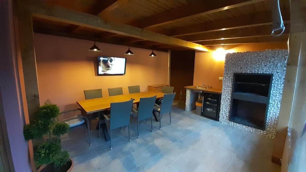 Alom Apartman Hajdúszoboszló Εξωτερικό φωτογραφία